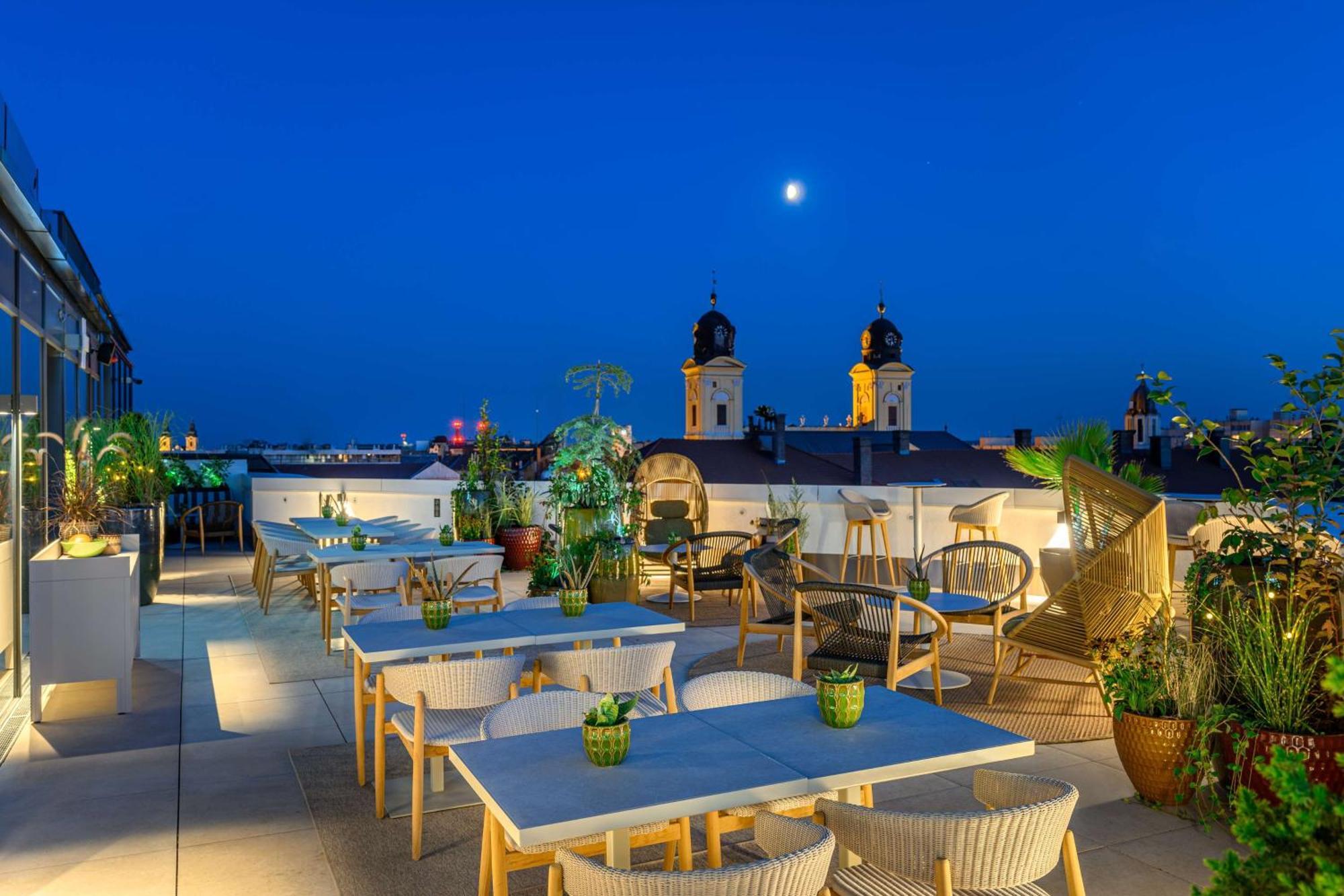 Hilton Garden Inn Debrecen City Center Eksteriør billede